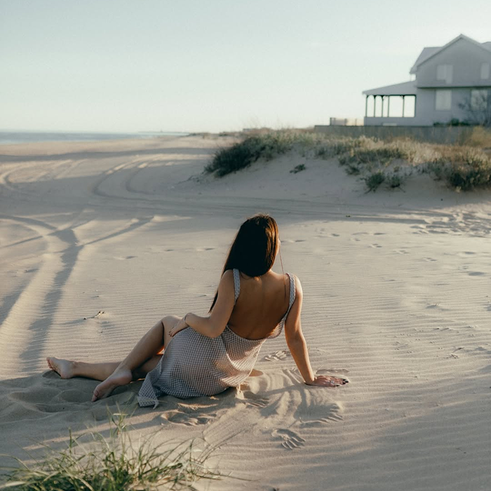 Піщаний пляж в Кароліно-Бугаз