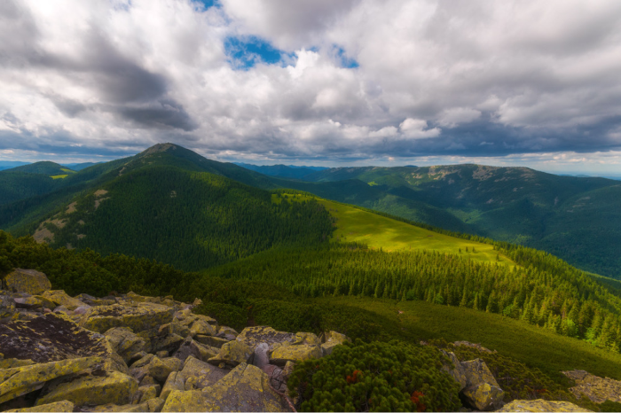 Вид з гори Хом’як