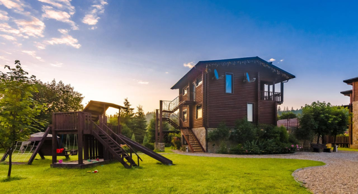 Житло в Микуличині