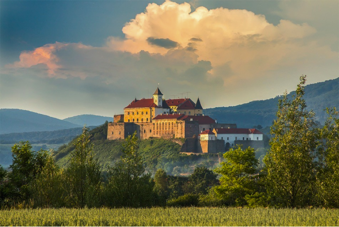 Замок Паланок